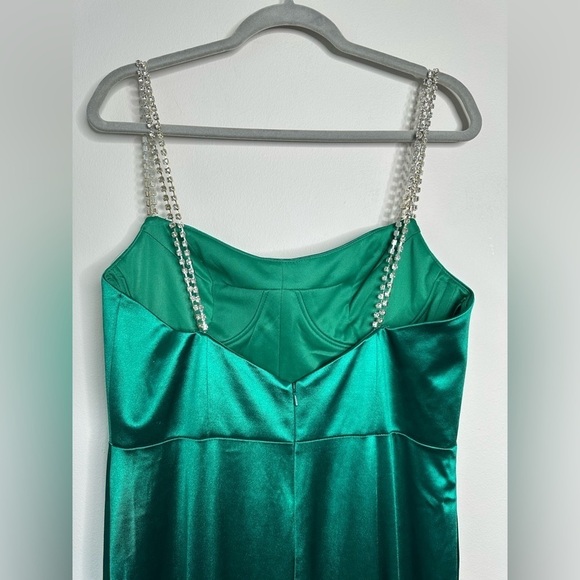 IEENA FOR MAC DUGGAL Emerald Satin Sheath Gown with crystal straps 10 NWOT - Picture 9 of 9